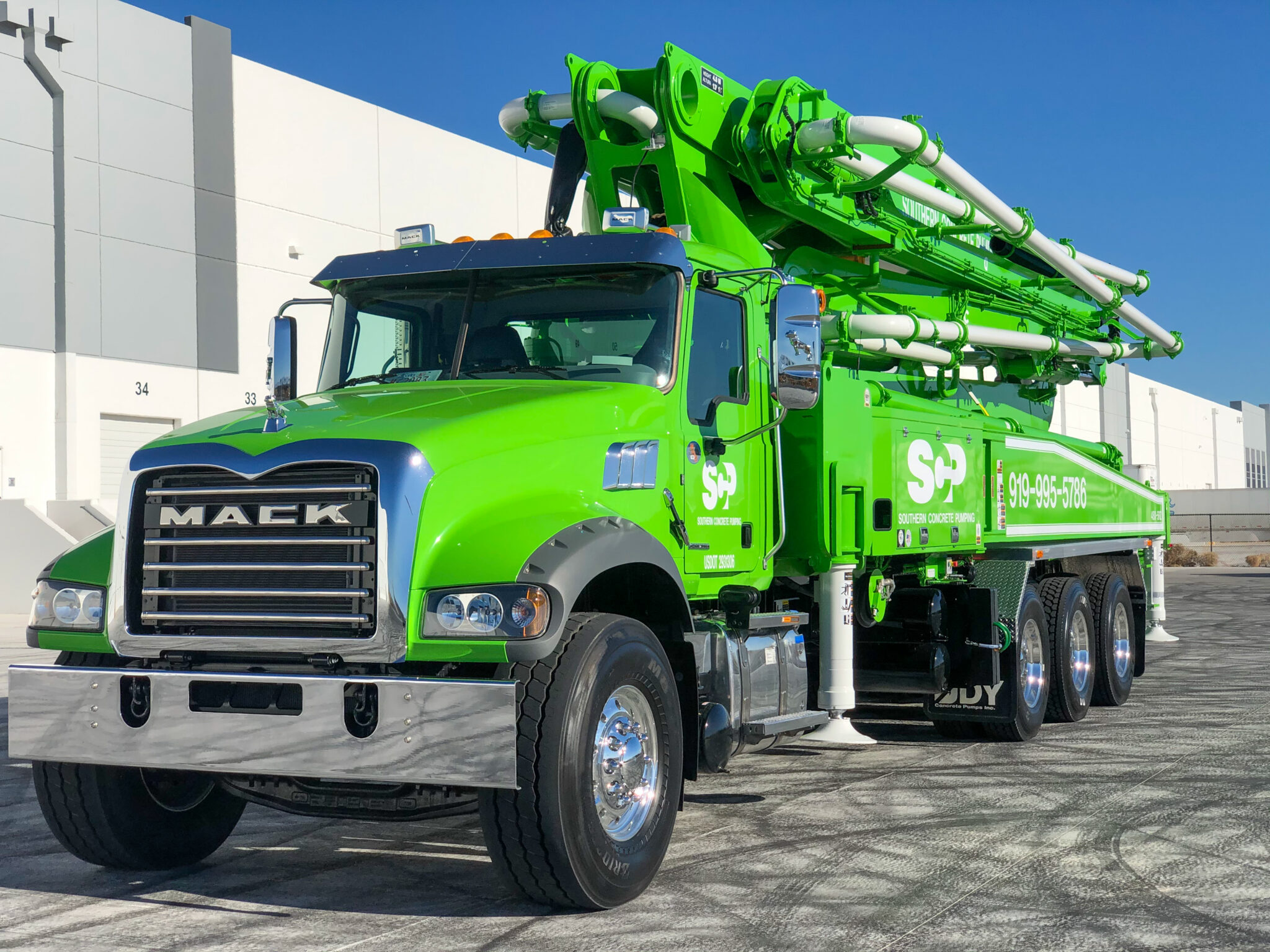 48Meter RZ Concrete Boom Pump Truck DY Concrete Pumps